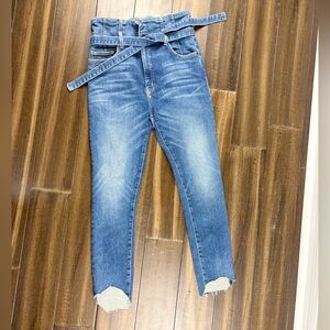 Current/Elliott size 30 High Waist Rise, stiletto hem, belted Jeans